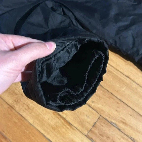 Old Navy black snowpants 2T - Picture 2 of 6